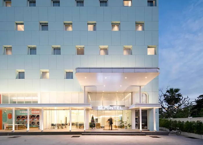 Mintel Huamark Hotel 4*