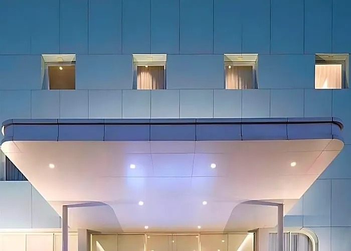 Mintel Huamark Hotel 4*